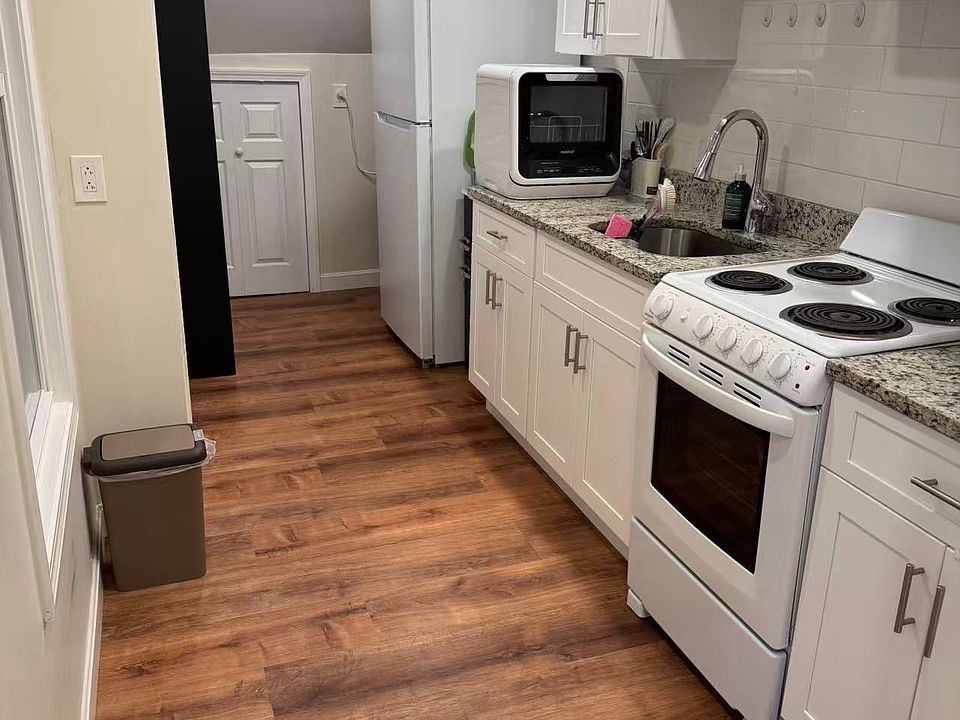 2nd image of 29 Concord St