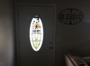 463 Quentin Rd, Eastlake, OH 44095