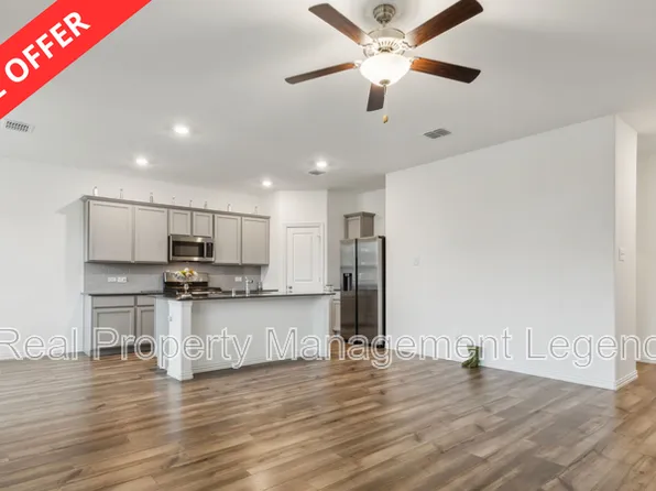 3803 Thomas Plains Dr, Heartland, TX 75126