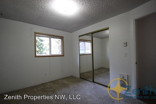 4th image of 4308 NE 152nd Pl