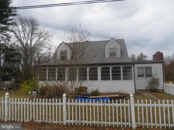 721 Lucas Ln, Southampton, NJ 08088