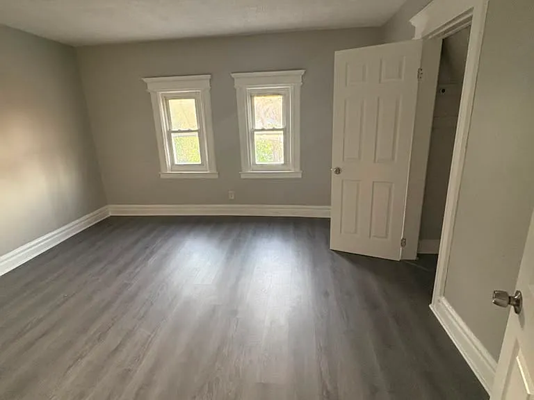 28 Coit St #3 — Photo 3