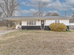 180 College Dr, Melbourne, AR 72556