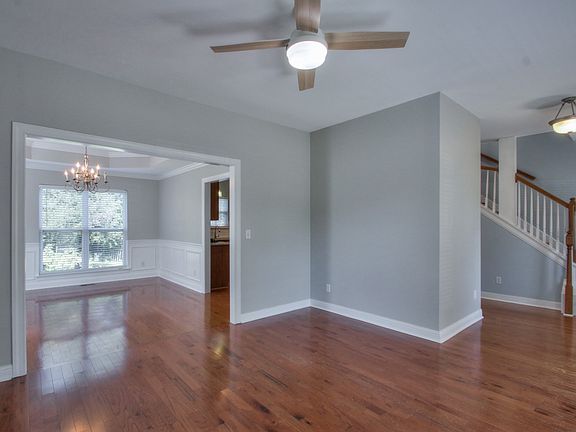 3rd image of 6229 Rivervalley Dr