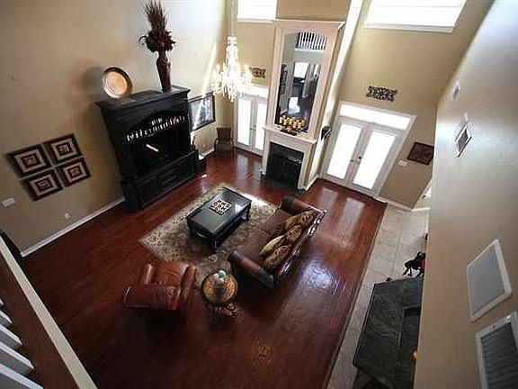 4th image of 5210 Francis Ct