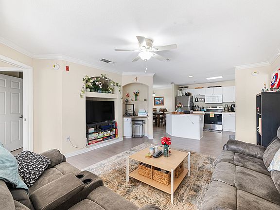 4th image of 3591 Kernan Blvd #618