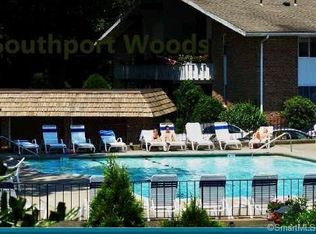 109 Southport Woods Dr, Southport, CT 06890