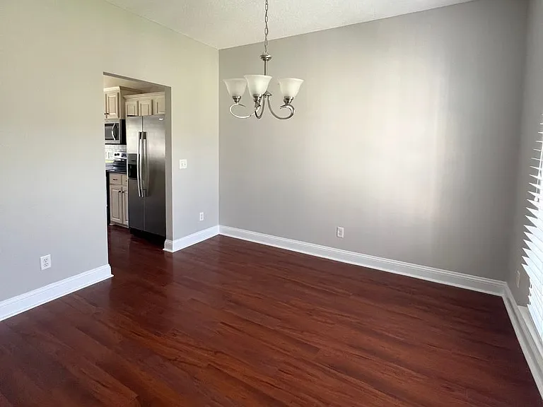 164 Scarlett Ln — Photo 3