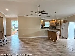 4611 Granada Blvd — Photo 7