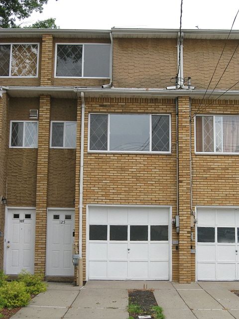 1st image of 125 Clifton Ave