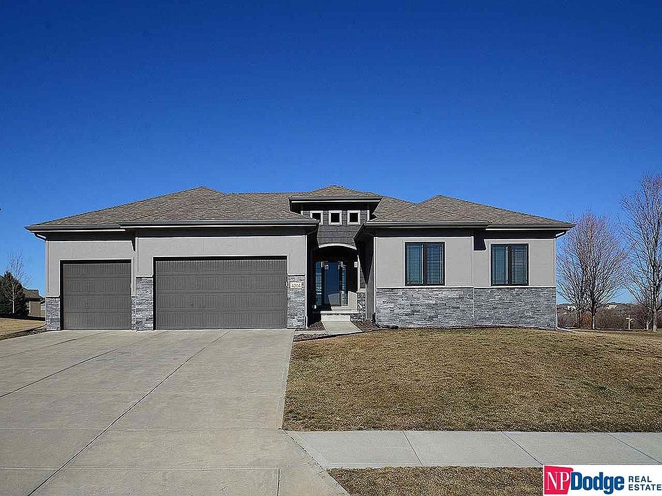 1st image of 4204 S 198th St