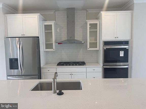 4th image of 7619 River Reach Rd