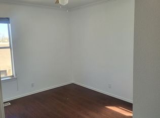519 Phoenix Ave NW, Albuquerque, NM 87107