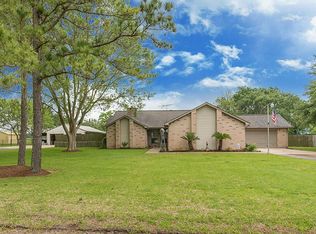 9711 Cardinal Rd, Beasley, TX 77417