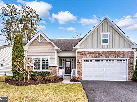 2nd image of 37391 Woods Run Cir
