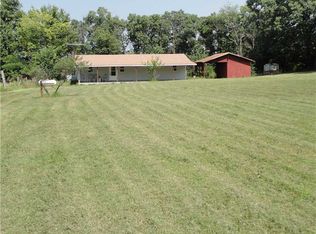 13776 Carrier Ln, Hiwasse, AR 72739