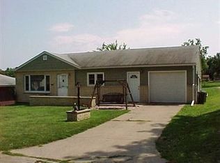 1016 5th Ave E, Oskaloosa, IA 52577