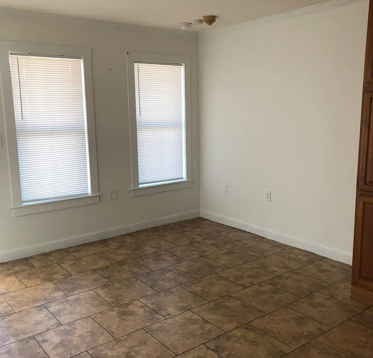 2 bed, 820 sqft, $795 — Photo 3