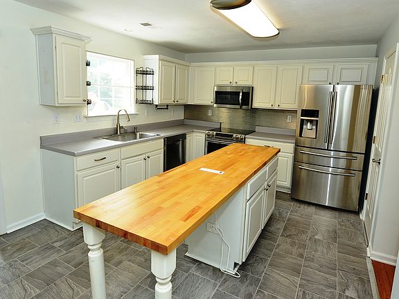2nd image of 4221 White Heron Point