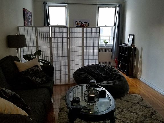 5th image of 4115 45th St APT 2G