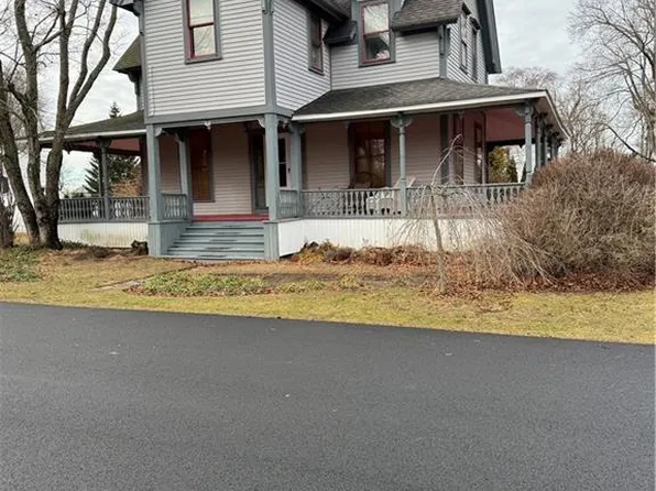 41 Lippitt Ave, Warwick, RI 02889