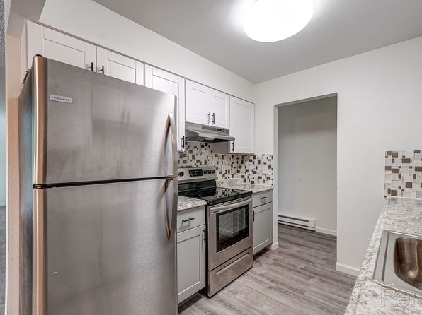 2406 SE Harrison St #100