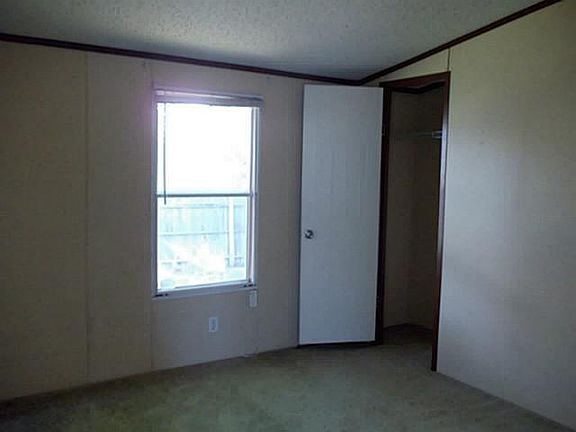 3rd image of 429 Woodgrove Dr