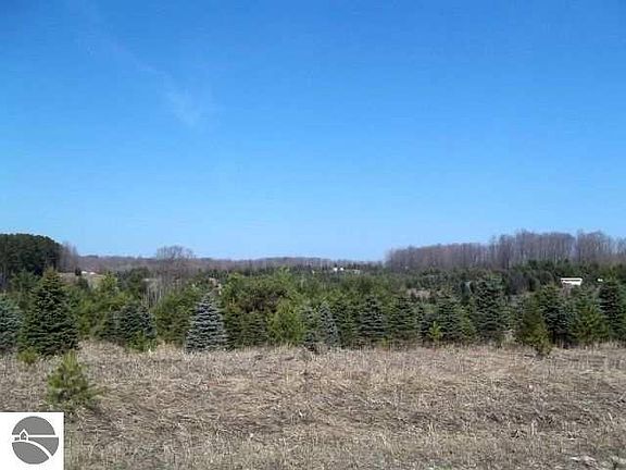 3rd image of 0 E 14th Rd