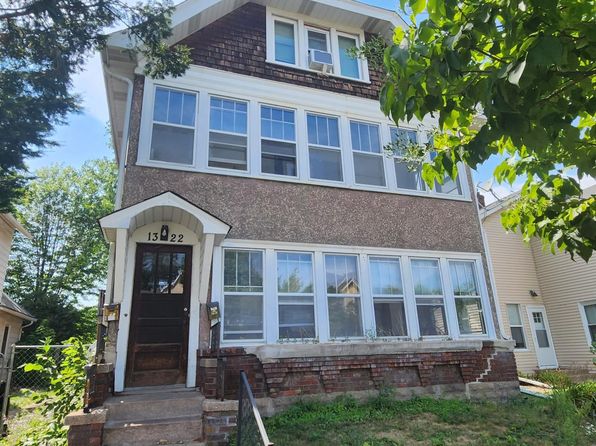 1322 5th St NE #2