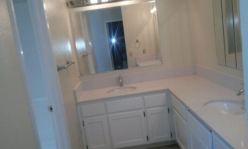 Great Master Bedroom Vanity!