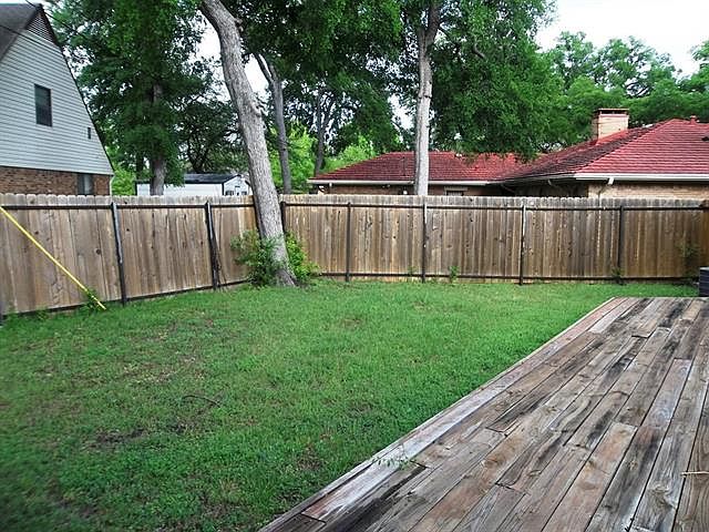 2nd image of 5853 Marview Ln