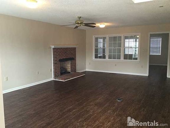 2nd image of 2918 Windsor Chase Dr