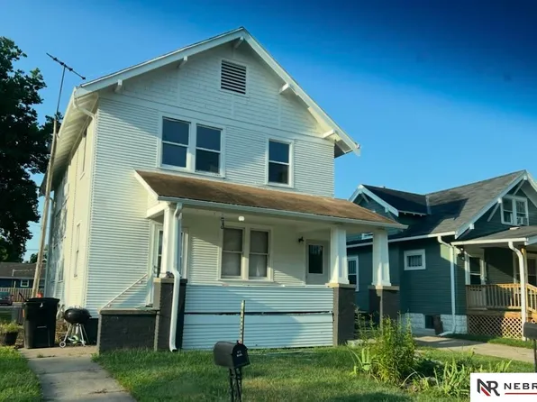 425-427 W Military Ave, Fremont, NE 68025