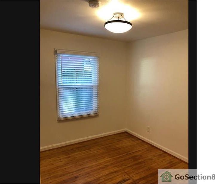 2nd image of 2400 N Killingsworth St
