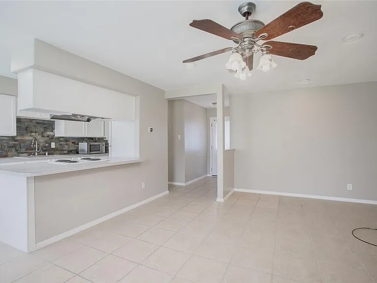 6409 Patino Ct — Photo 13