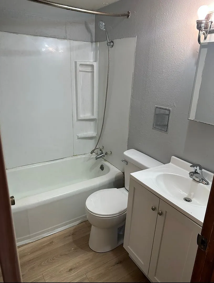 3 bedroom 1 bath home — Photo 2