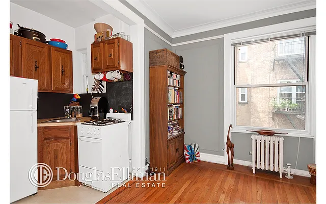 Sold by Douglas Elliman | media 12