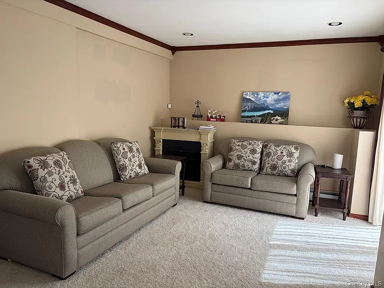 9 Ashland Ave — Photo 27