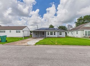 1504 Carter St, Orange, TX 77630