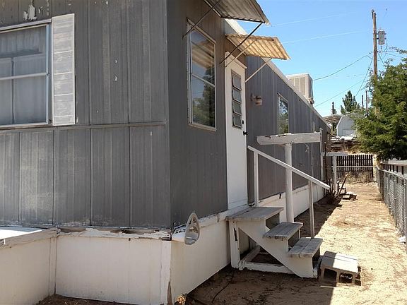 2nd image of 1104 N Mescalero Dr
