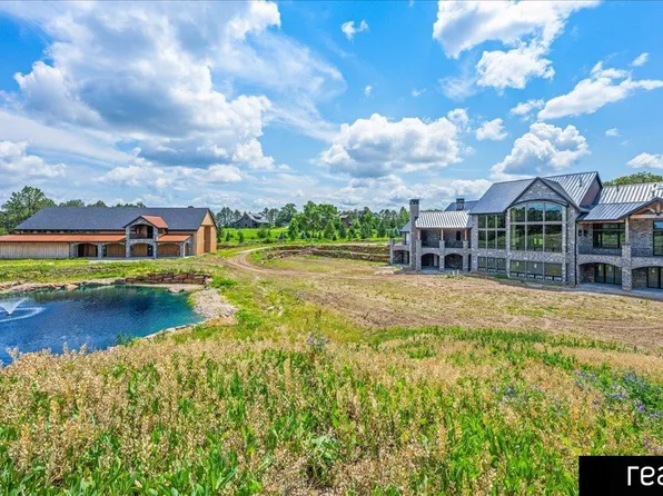 11700 Van Dorn St, Walton, NE 68461