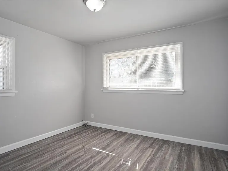 1031 Highmont Dr — Photo 12