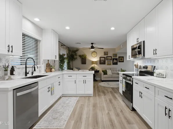 12618 W PAINTBRUSH Drive, Sun City West, AZ 85375