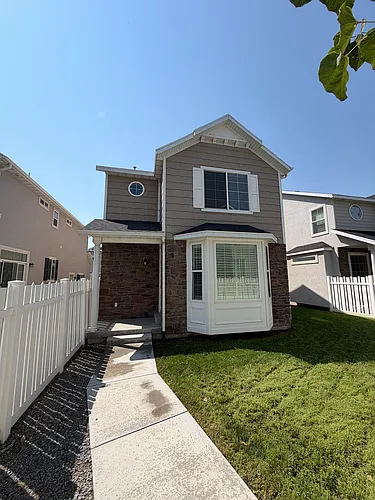 1211 W 20 S Photo 1