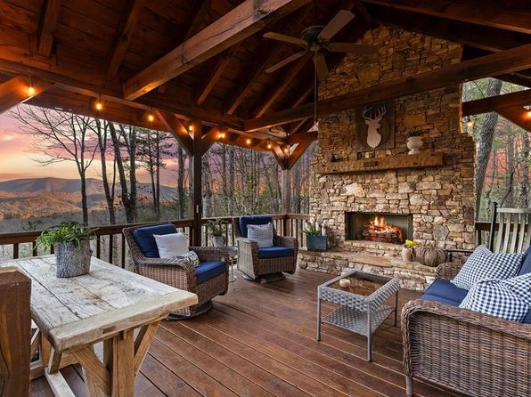 20 Broken Arrow Path, Blue Ridge, GA 30513