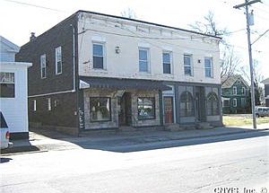 2nd image of 807 Ford St