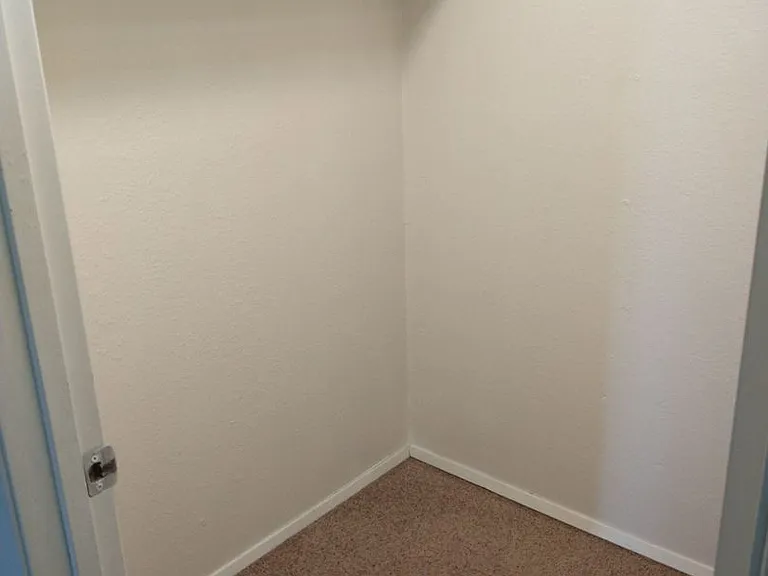 Pepper Tree Village Apartments — Photo 30