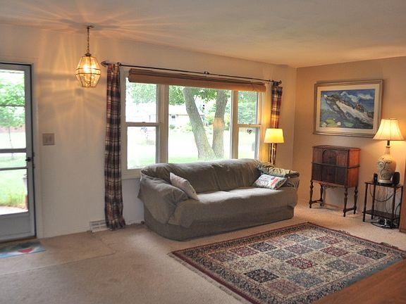 3rd image of 54289 Old Mill Dr