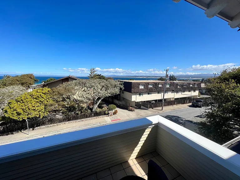 189 Evans Ave — Photo 15