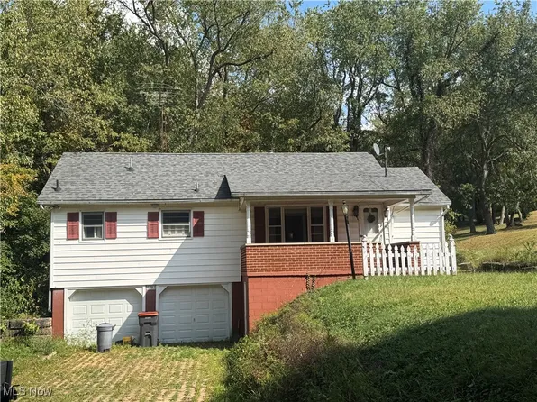 15782 Vale St, East Liverpool, OH 43920